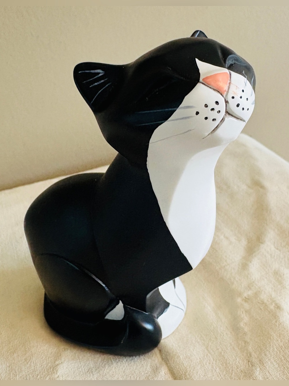 2012 Arora Design My Pedigree Pals Black & white CAT figurine